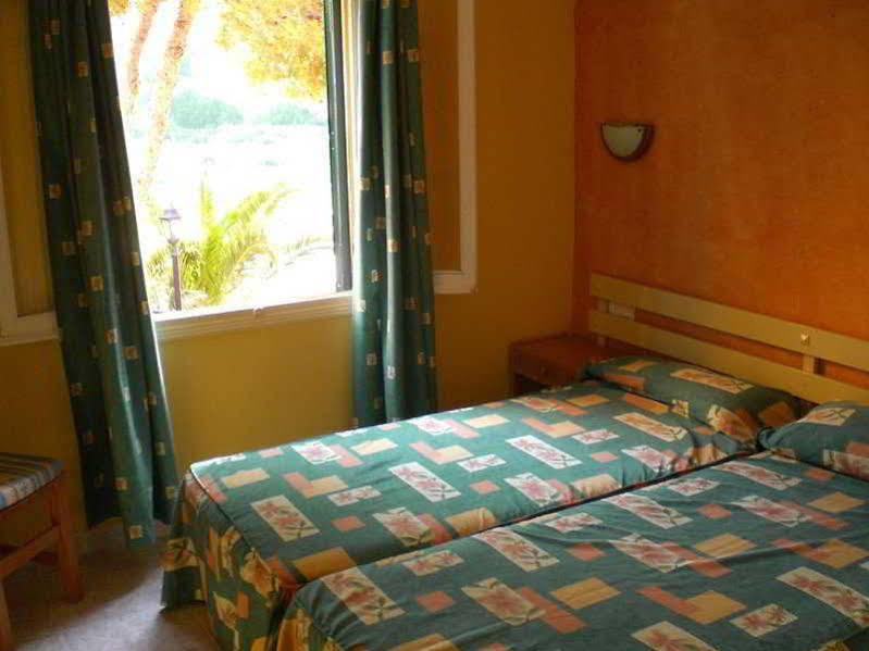 Apartamentos Alta Galdana Playa Кала-Галдана Екстер'єр фото